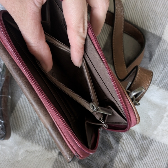 NWT Justin Boots Genuine Leather Western Wallet & Bracelet Set - Picture 4 of 10